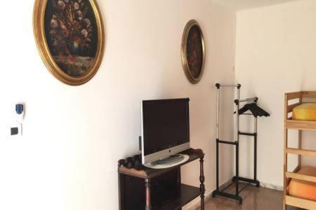 Nice Apartament 100M To Sea 2*Floor Monopoli Exterior photo